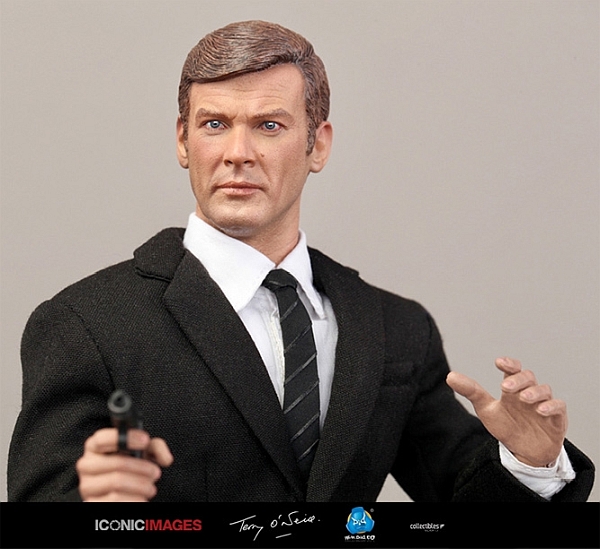 Roger Moore - 007