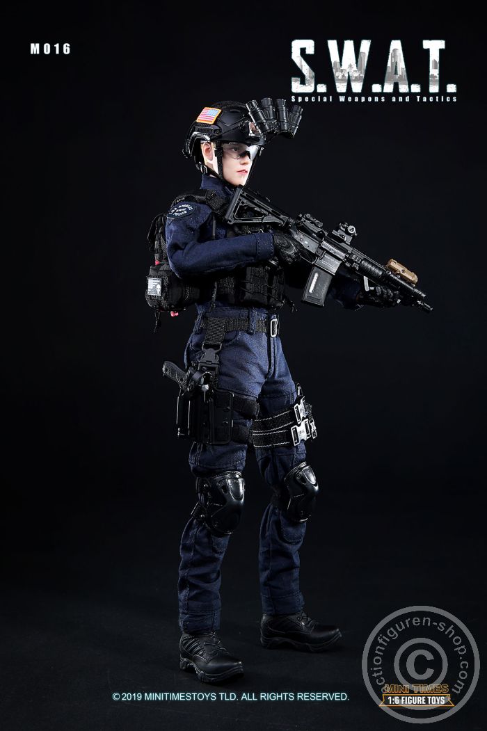 SWAT - Female LAPD Officer