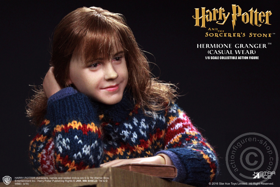 SA013-03 Hermione Granger in Casual Waer - H. Potter u.d.Stein d. Weisen