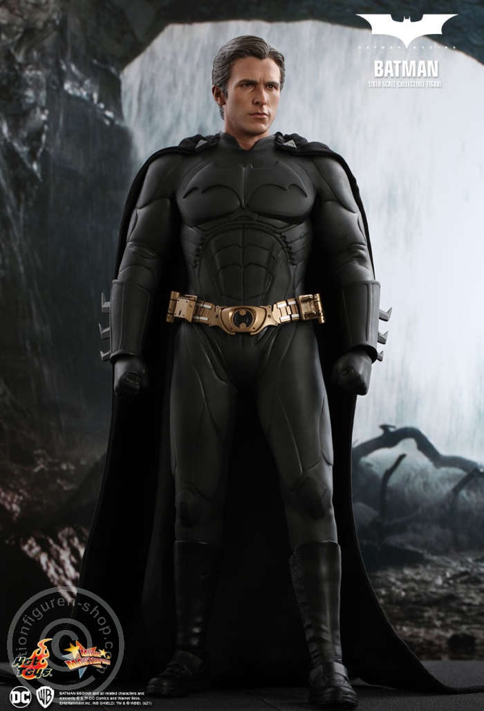 Batman Begins - Batman - Hot Toys Exclusive