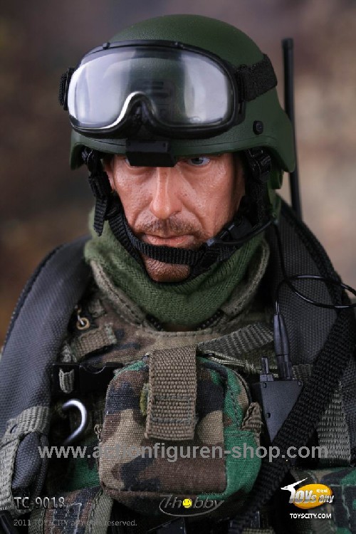 TTL9018-44 US Navy Corpsman - Joint Operation