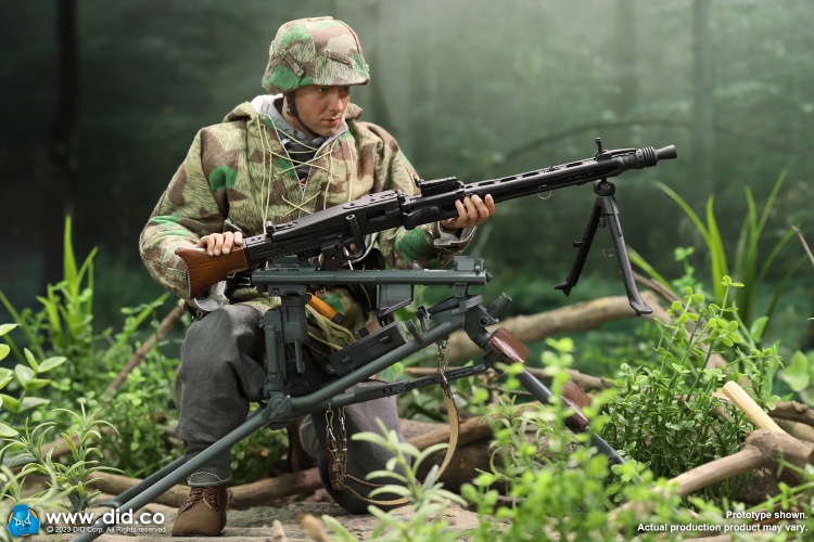 WWII German MG42 Tripod - green WWII German MG42 Tripod - green