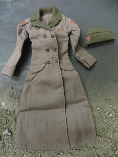 DC004-03 Abigail van Helsing - Dead Cell