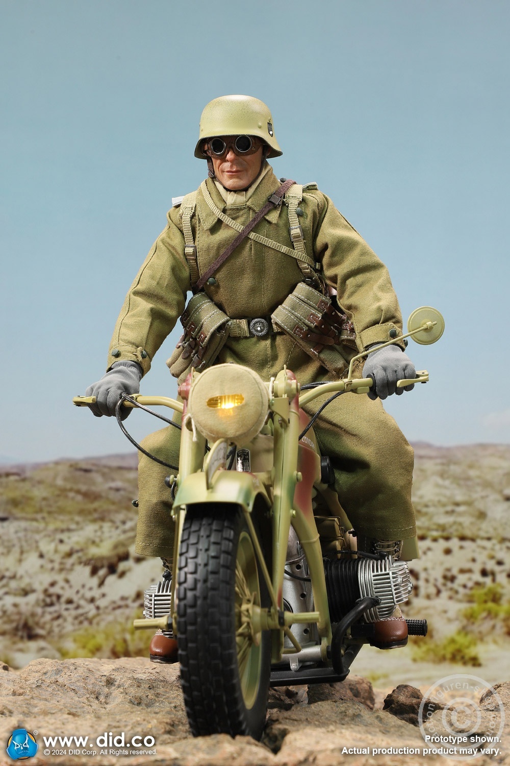 German Zündapp KS 750 Motorcycle with sidecar (Camo) - in 1/6 scale