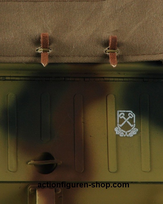 TM082-40 Kübelwagen Typ 82 - camo