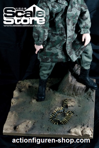 ASS002-10 Baumstumpf Diorama