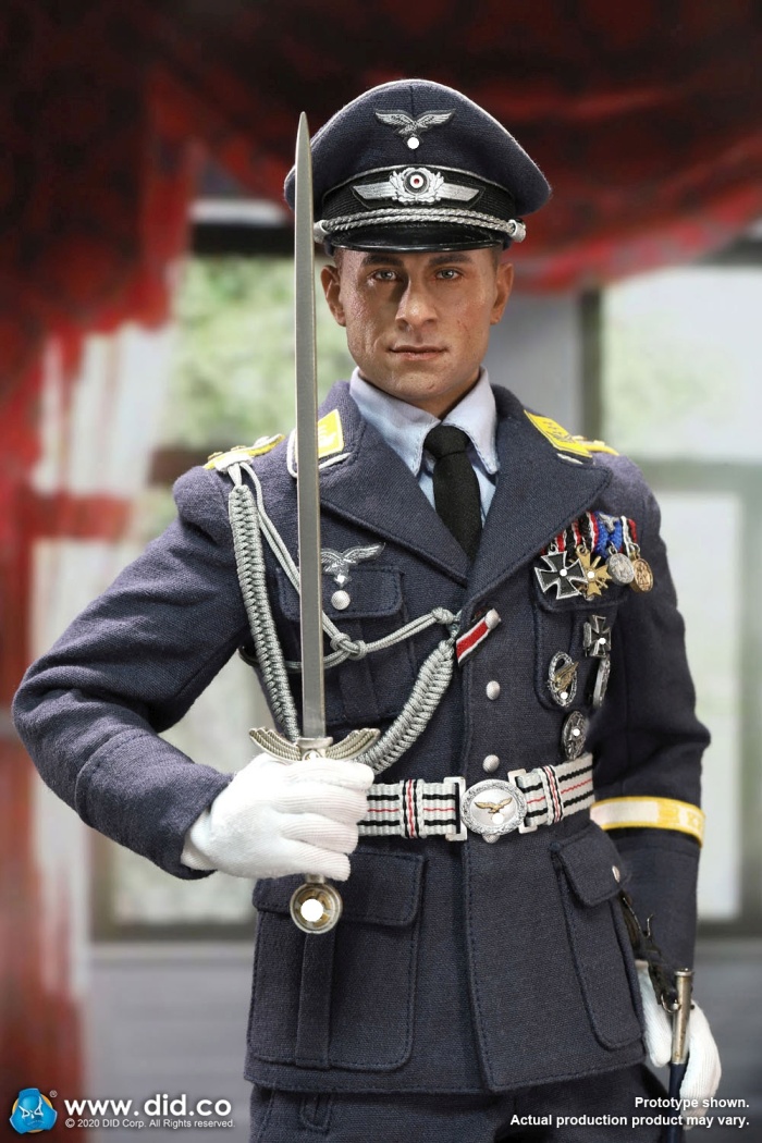 80147-17dXPdcSCSB1hbP Willi - German Luftwaffe Captain