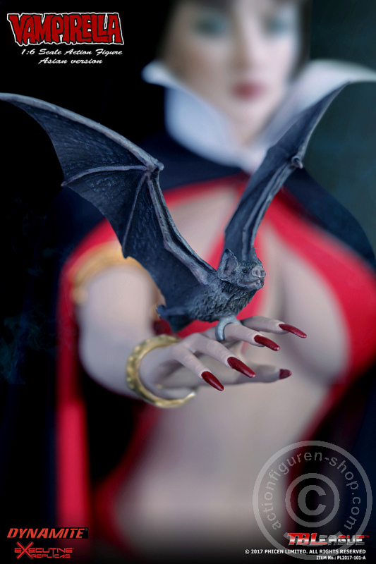 PL2017-101A-17JHiiMJLe6nbox Vampirella