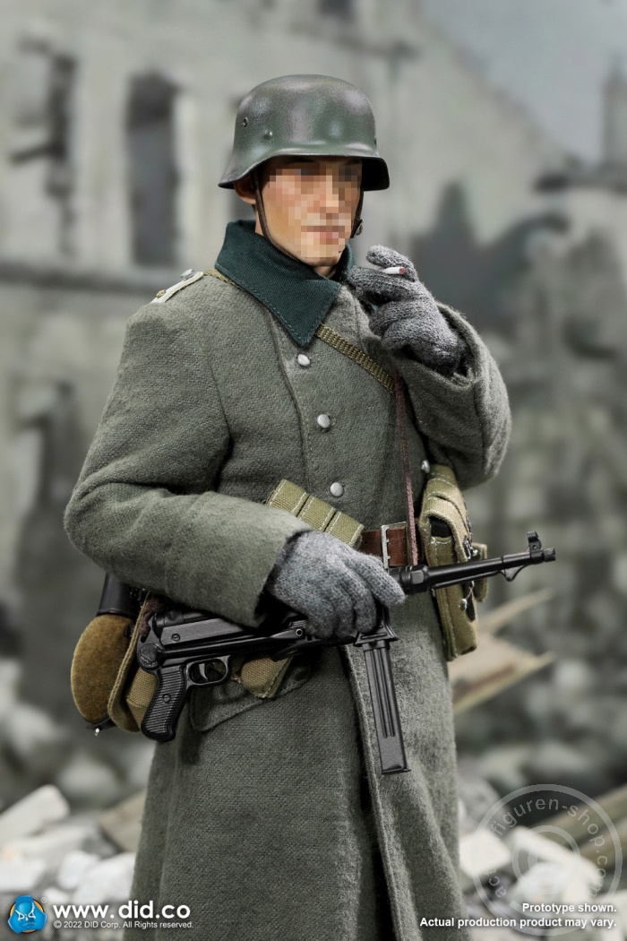 80159-19 Winter - WWII German Wehrmacht Infantry Oberleutnant