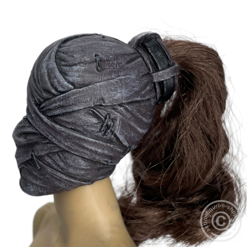 Female Head - bandaged - w/ real brown Hair braid