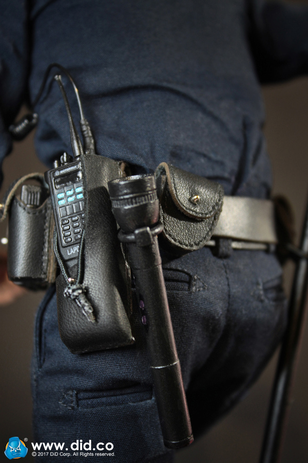 MA1009-30 LAPD Patrol - Officer Austin