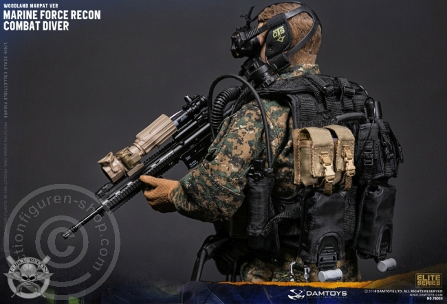 Marine Force Recon Combat Diver - Woodland