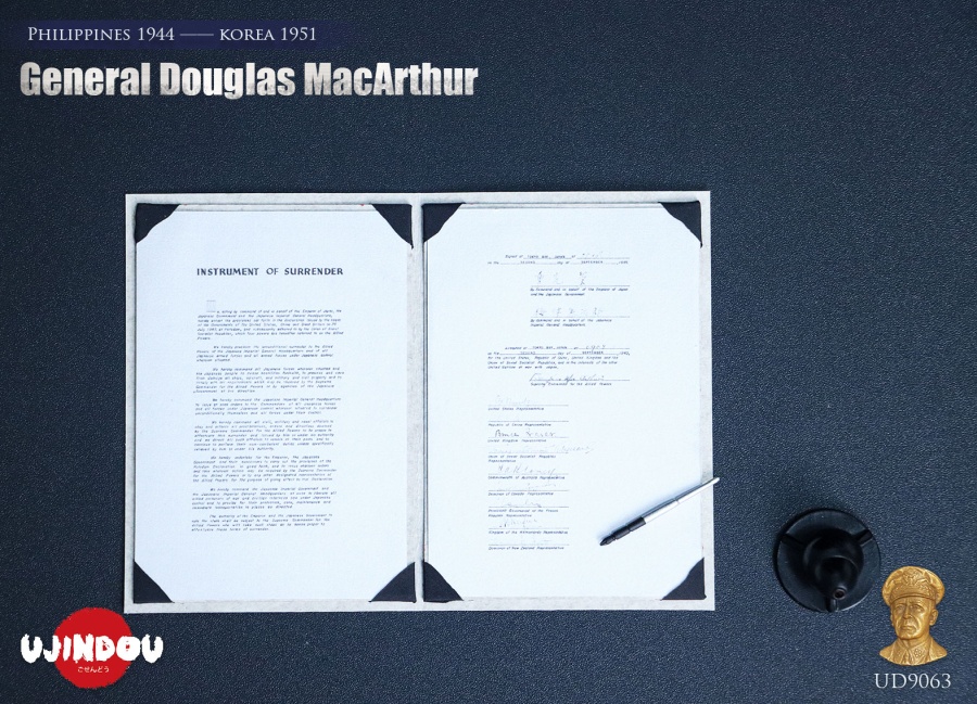 General Douglas MacArthur - Philippines 1944 - Korea 1951 - in 1/6 scale