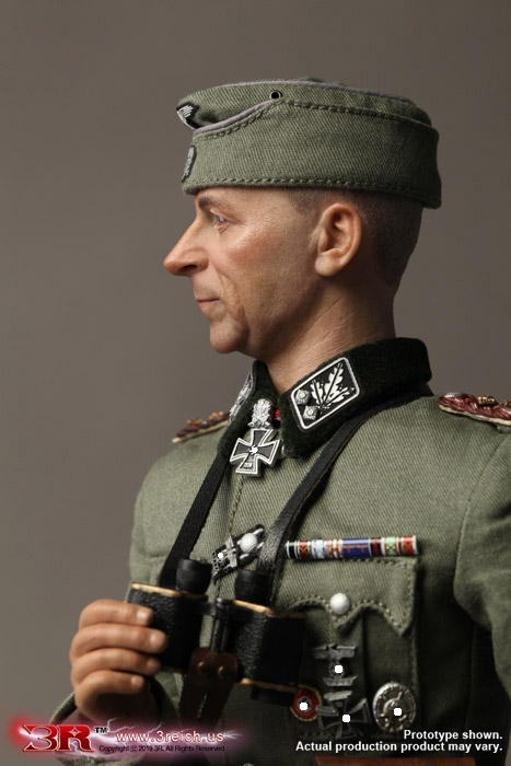 HL642-13 Paul Hausser - "Das Reich" - Commander