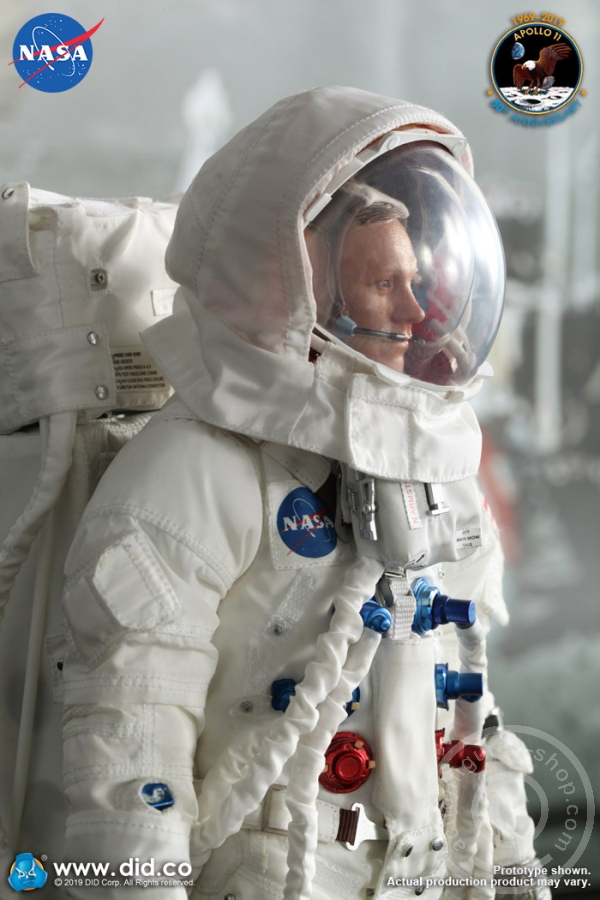 NA001-07 Neil Armstrong - Apollo 11 - Commander