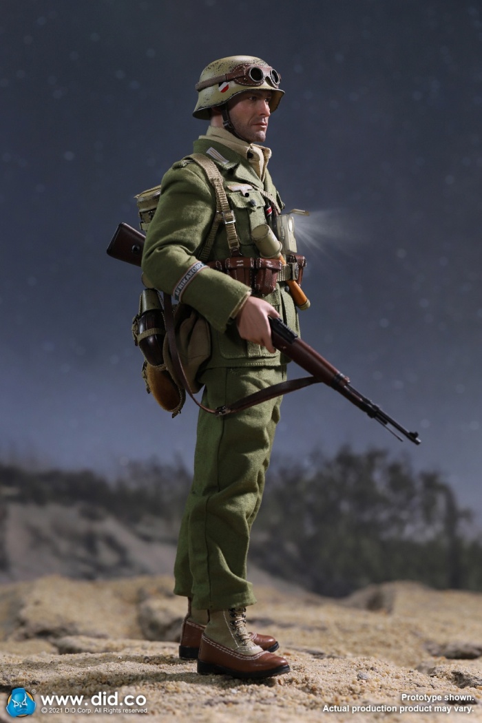 80152-13 Burk - WWII German Africa Korps Infantry Man