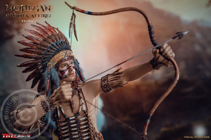Mohegan (hunter attire) - Brown Mohegan (hunter attire) - Brown