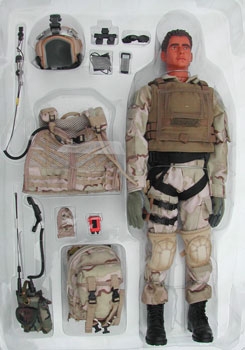 ht_pararescuejumperboxinnen_p3MsMlb5V25Fiir U.S. Air Force Pararescue Jumper