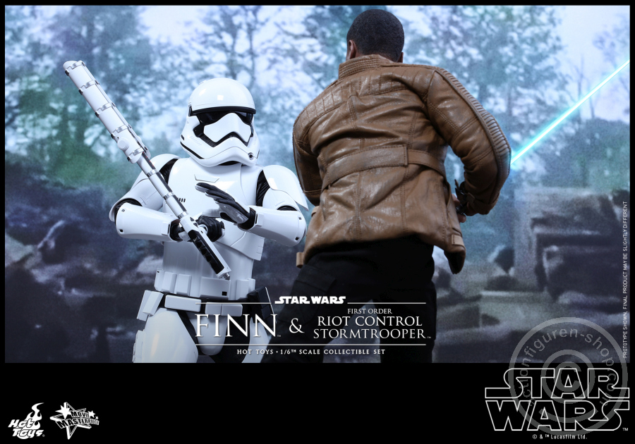 178561-06NZ79JvhxhhOzi Star Wars - Finn and First Order Riot Control Stormtrooper