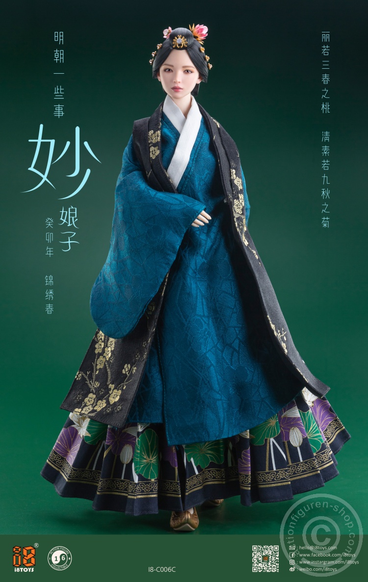 Lady Mia - Chinese Ming Dynasty Clothing Set w/ Head