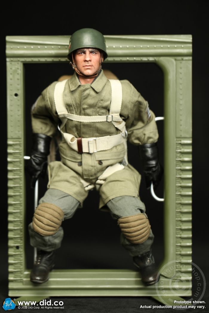 80146-43 Schmeling - WWII German Fallschirmjäger