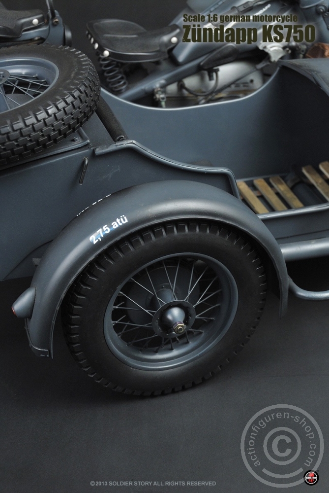 Zündapp KS-750 mit Beiwagen