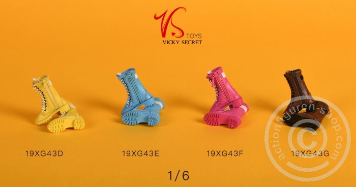 VST19XG43D-04gAlIpilYKuR0n Zipper Boots - Female - Leather
