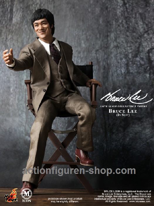 Bruce Lee - in Suit