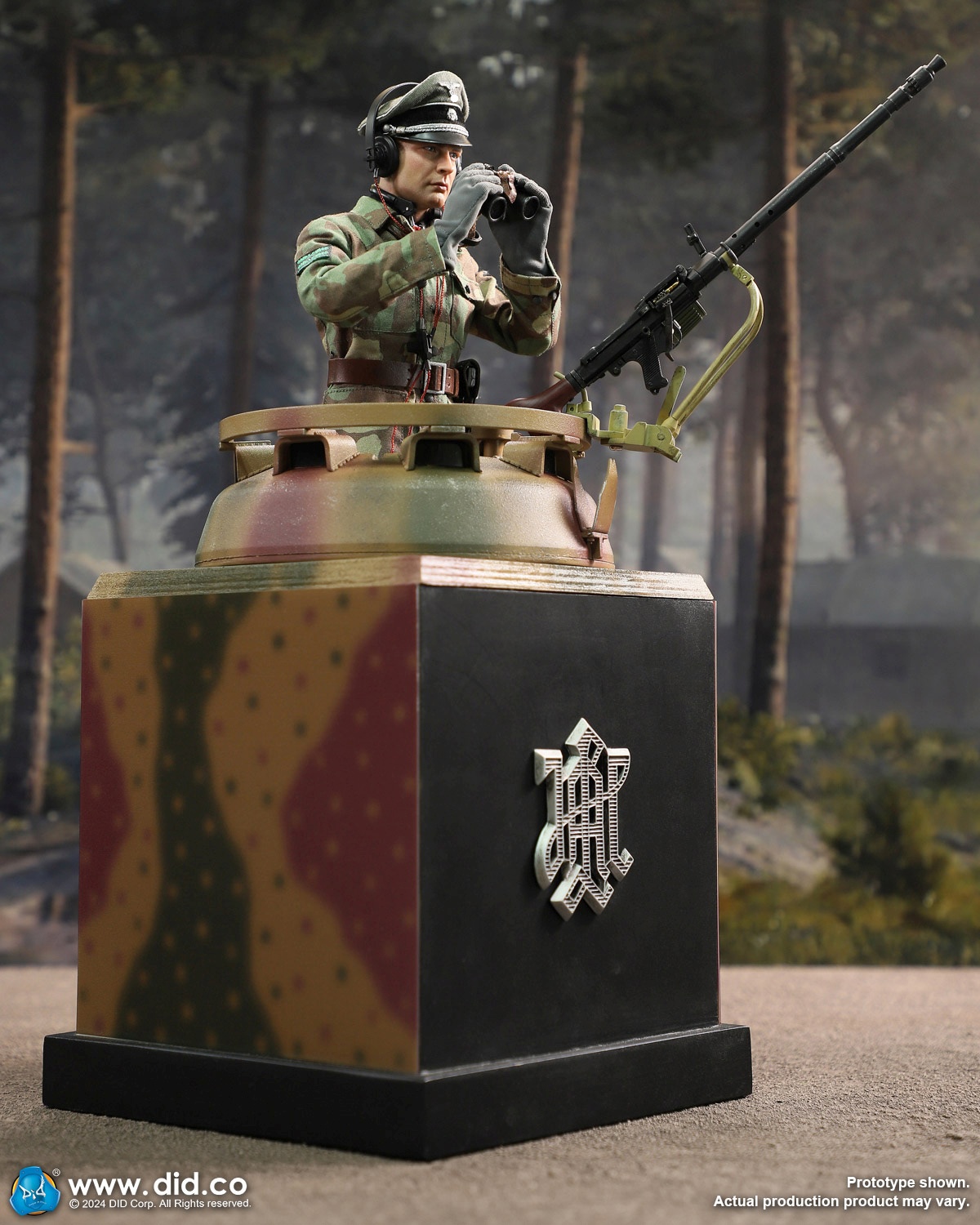 Panther Tank Diorama with MG34 - WWII German Panzer