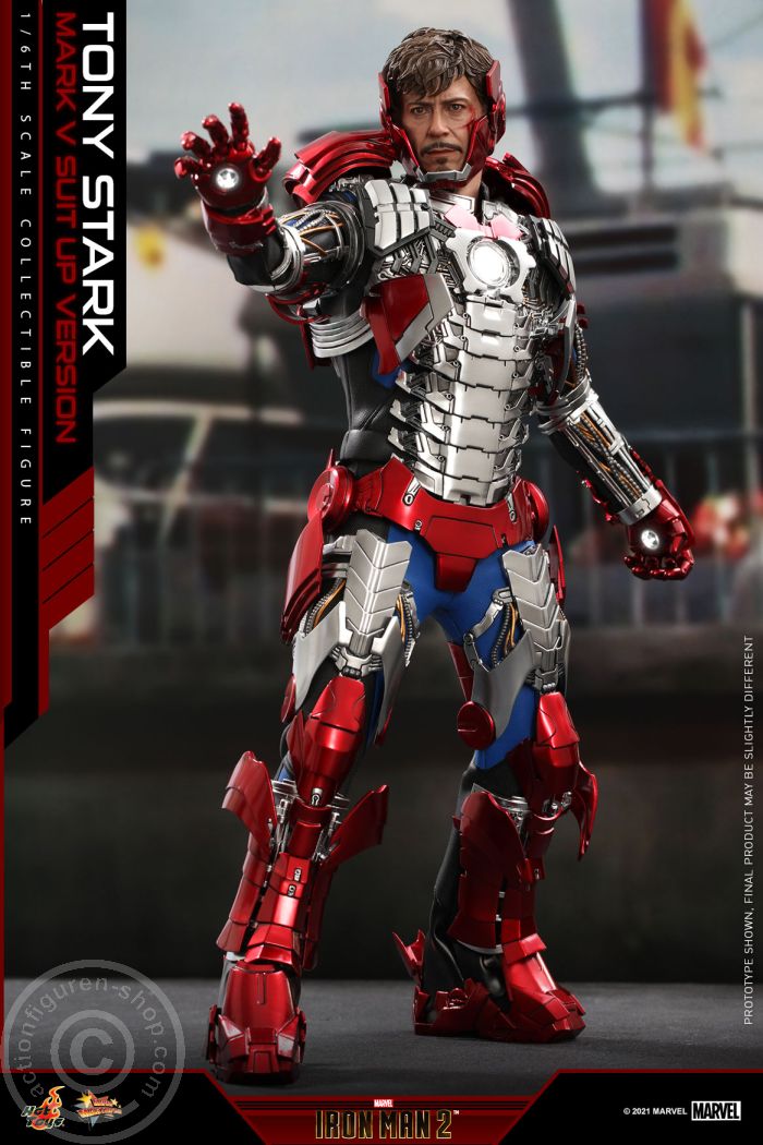 Iron Man 2 - Tony Stark (Mark V Suit up Version) - MMS599 Iron Man 2 - Tony Stark (Mark V Suit up Version) - MMS599