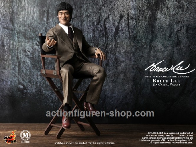Bruce Lee - in Suit
