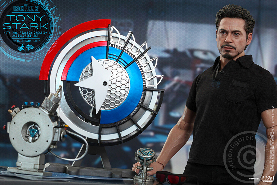 176307-05 Iron Man 2 - Tony Stark with Arc Reactor Creation Accessories