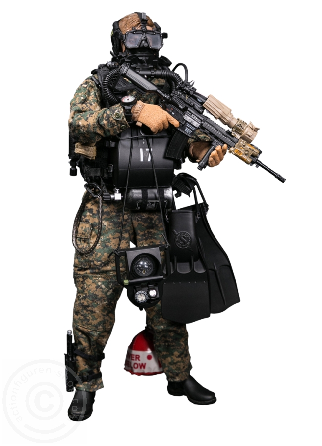 Marine Force Recon Combat Diver - Woodland