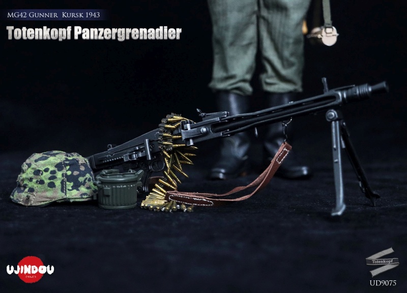 WWII Totenkopf Panzergrenadier - MG42 Gunner Kursk 1943 - in 1/6 scale