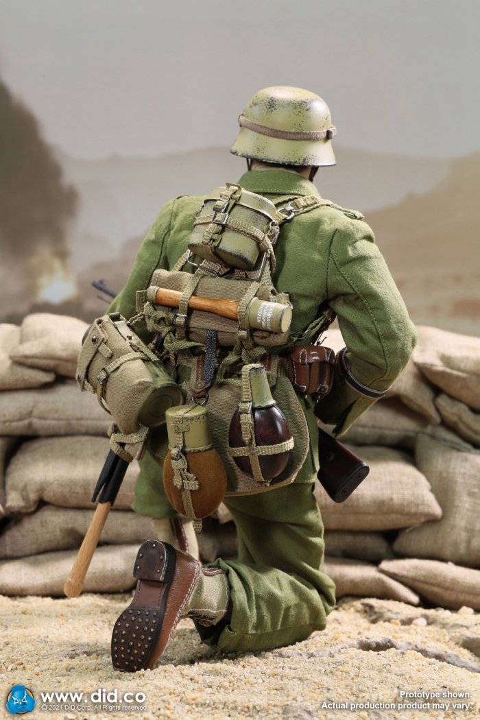 80152-18 Burk - WWII German Africa Korps Infantry Man