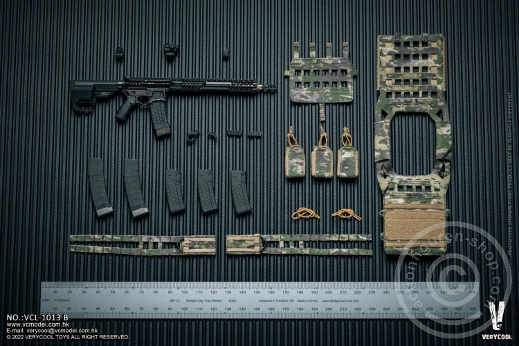 UDR-15 Rifle and Gear Set (Obisidian)