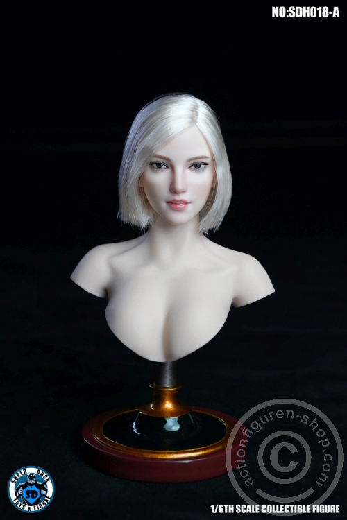 Female Head - blond short Hair