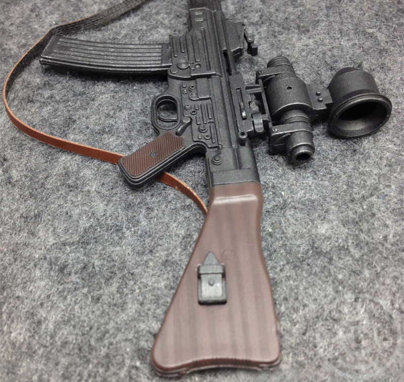 ZYMP44V-05 MP-44 mit Krummlauf und ZG1229