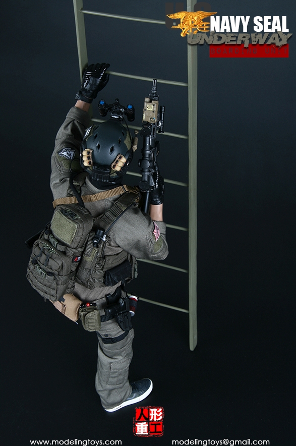 BBT-S9003-10BJaKIFnd1EM5A US Navy SEAL Underway - Boarding Unit