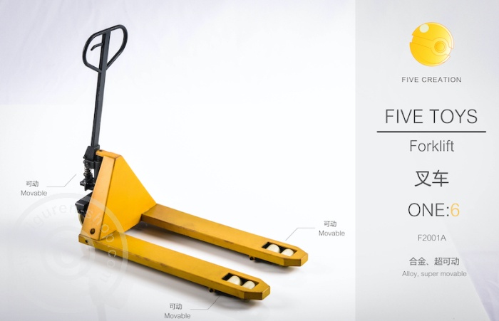 Pallet Truck / Forklift - yellow / weathered