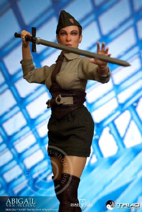 DC004-17 Abigail van Helsing - Dead Cell