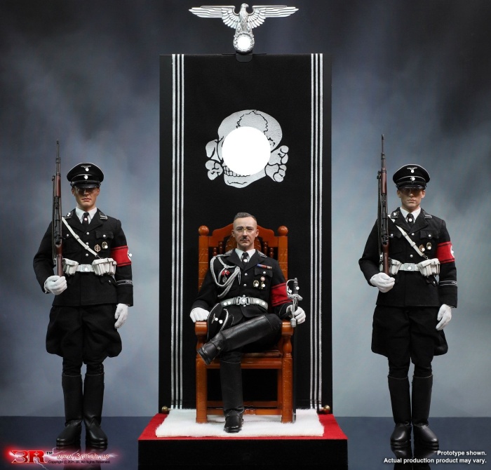 HL648-02 WWII - German Chair Diorama