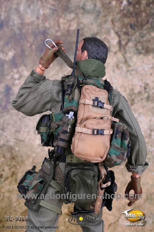 TTL9018-26 US Navy Corpsman - Joint Operation