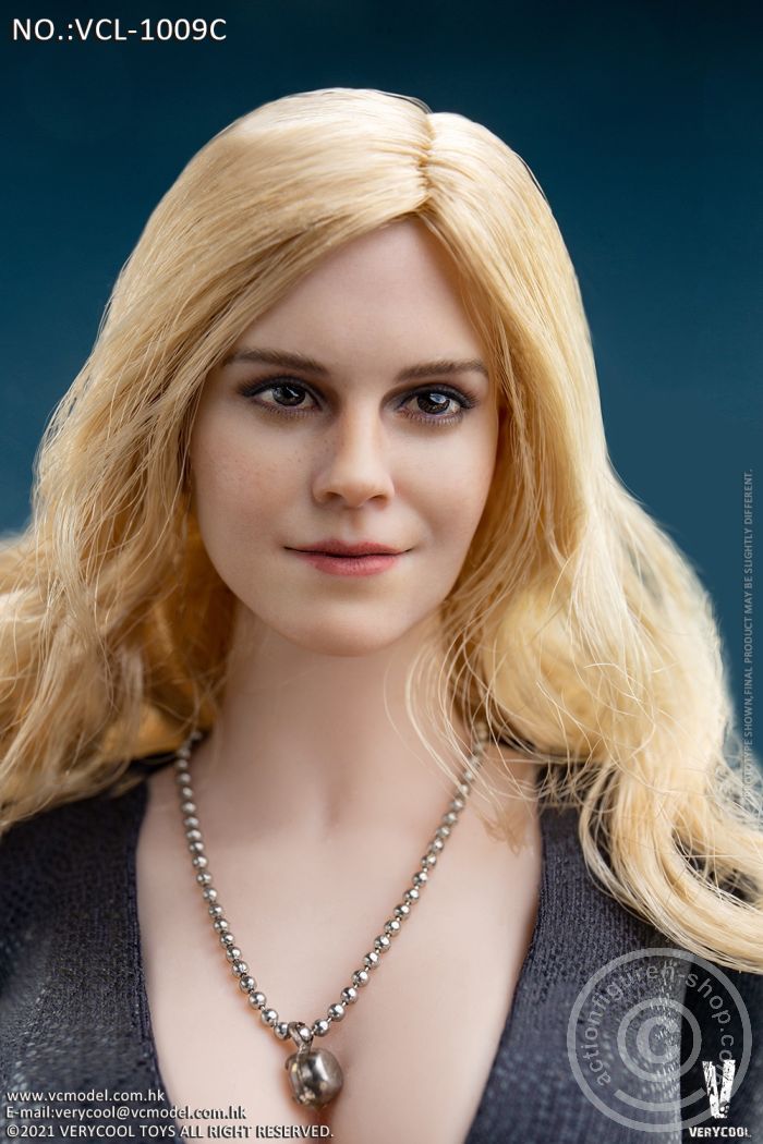 Emma - Golden curly Hair