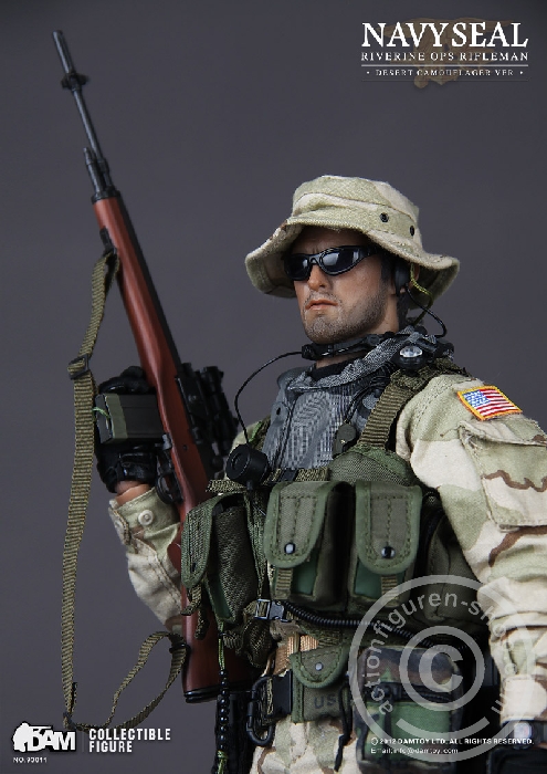 DA93011-03 Navy Seal Riverine OPS Rifleman - Desert