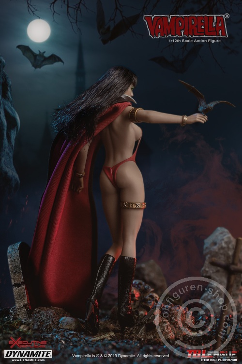 PL2019-130-06 Vampirella - 1/12