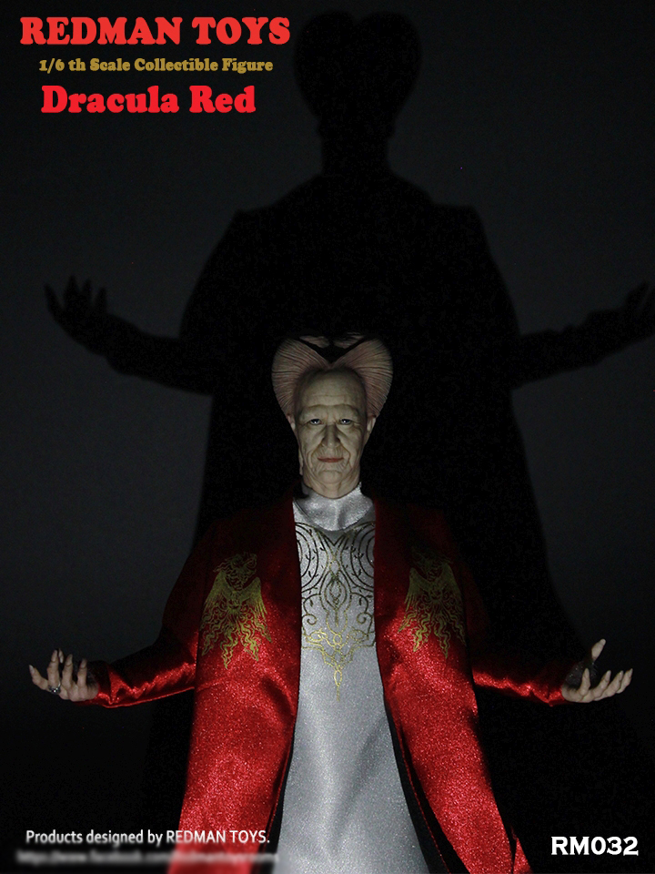 RM032-03 Dracula in Red Robe