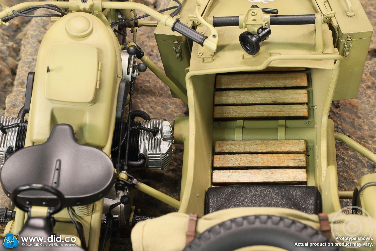 German Zündapp KS 750 Motorcycle with sidecar (Sand) - in 1/6 scale