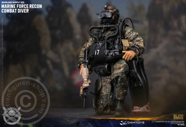 Marine Force Recon Combat Diver - Woodland