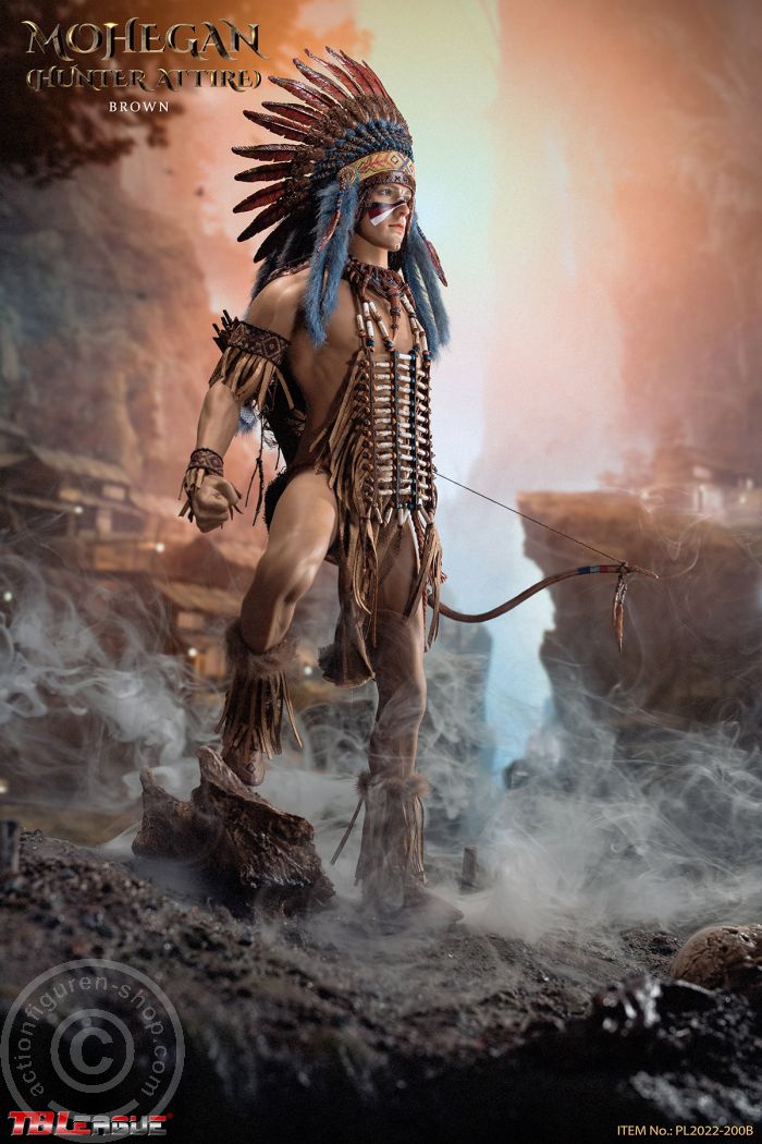 Mohegan (hunter attire) - Brown Mohegan (hunter attire) - Brown